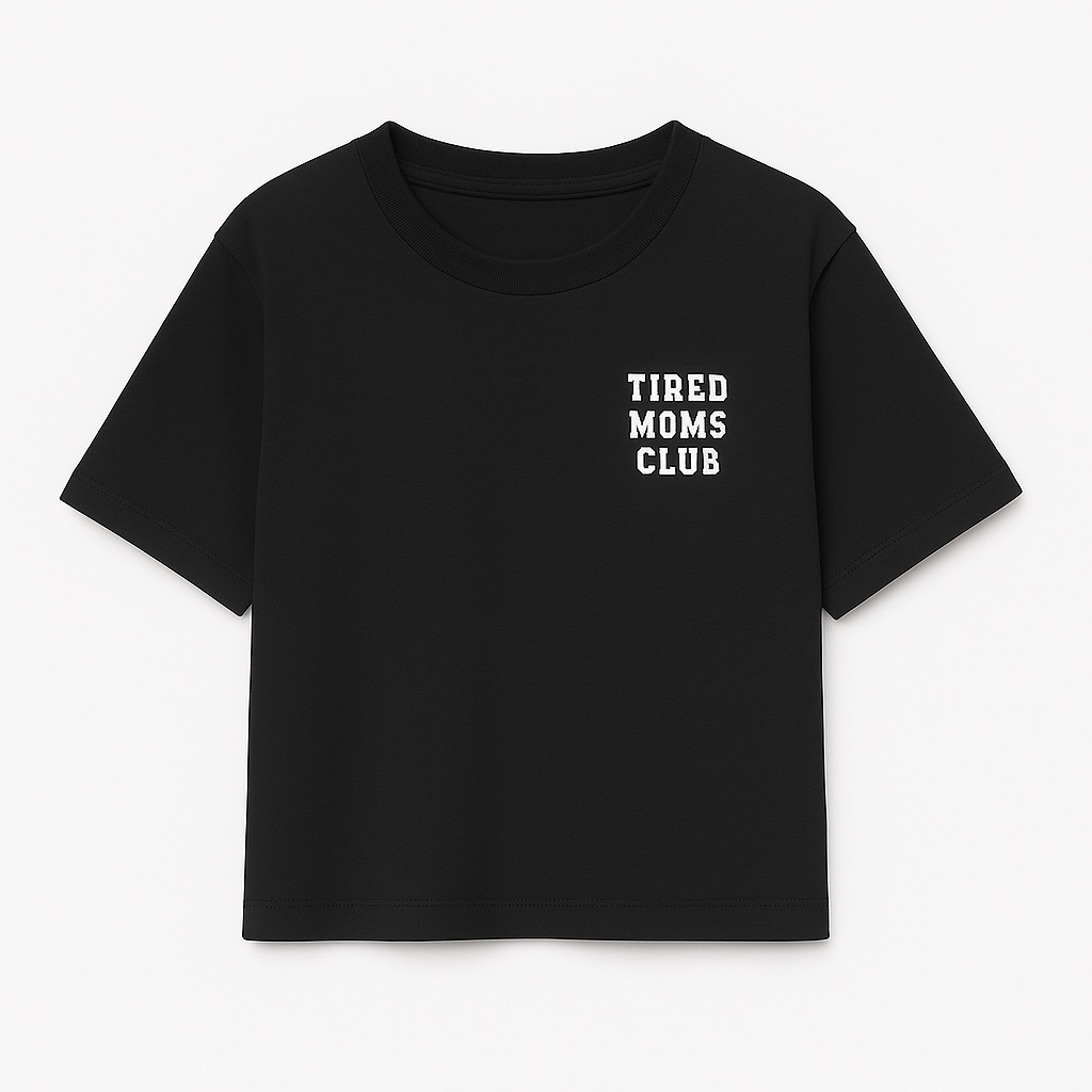 Playera Crop Básica Tired Moms Club Mujer Negro